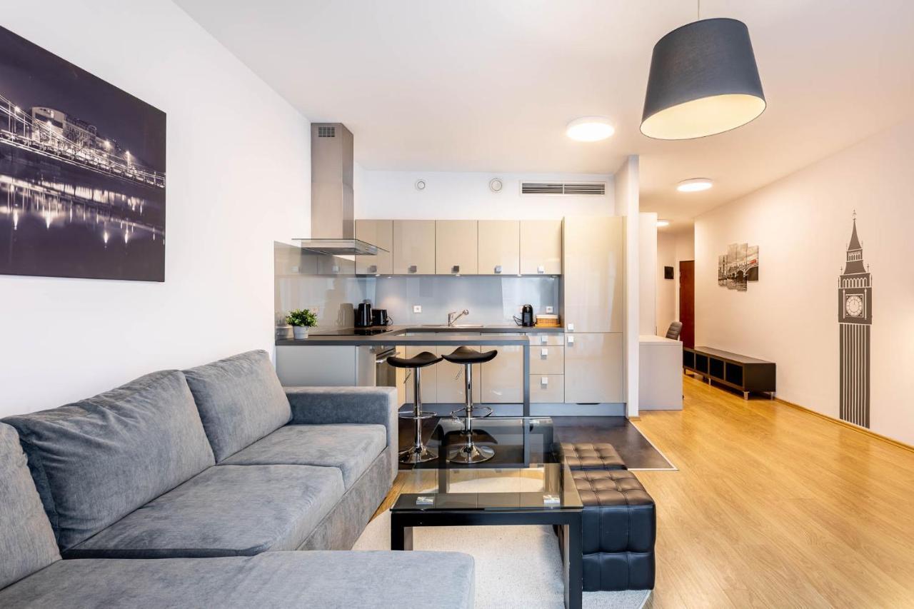 Apartament Just In Center วรอตซวาฟ ภายนอก รูปภาพ