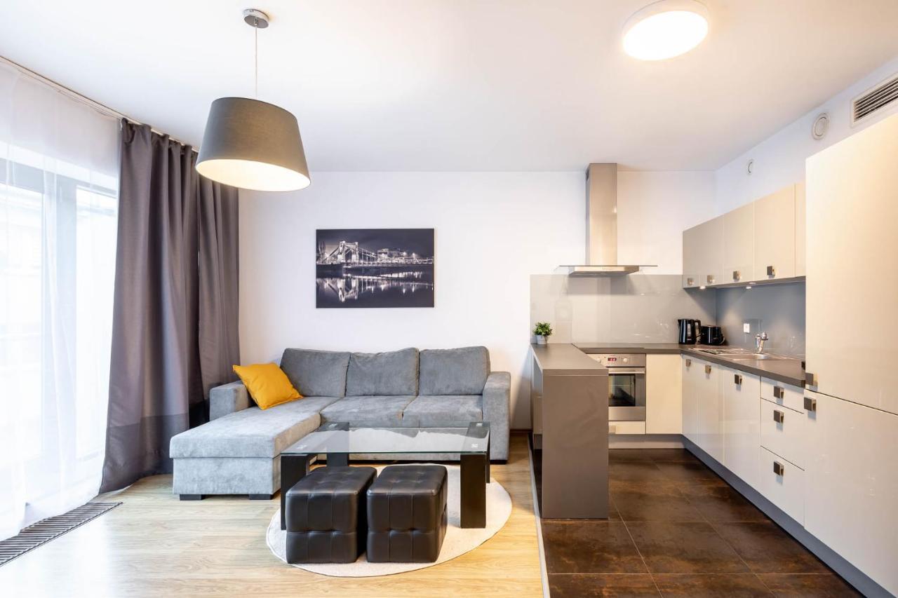 Apartament Just In Center วรอตซวาฟ ภายนอก รูปภาพ