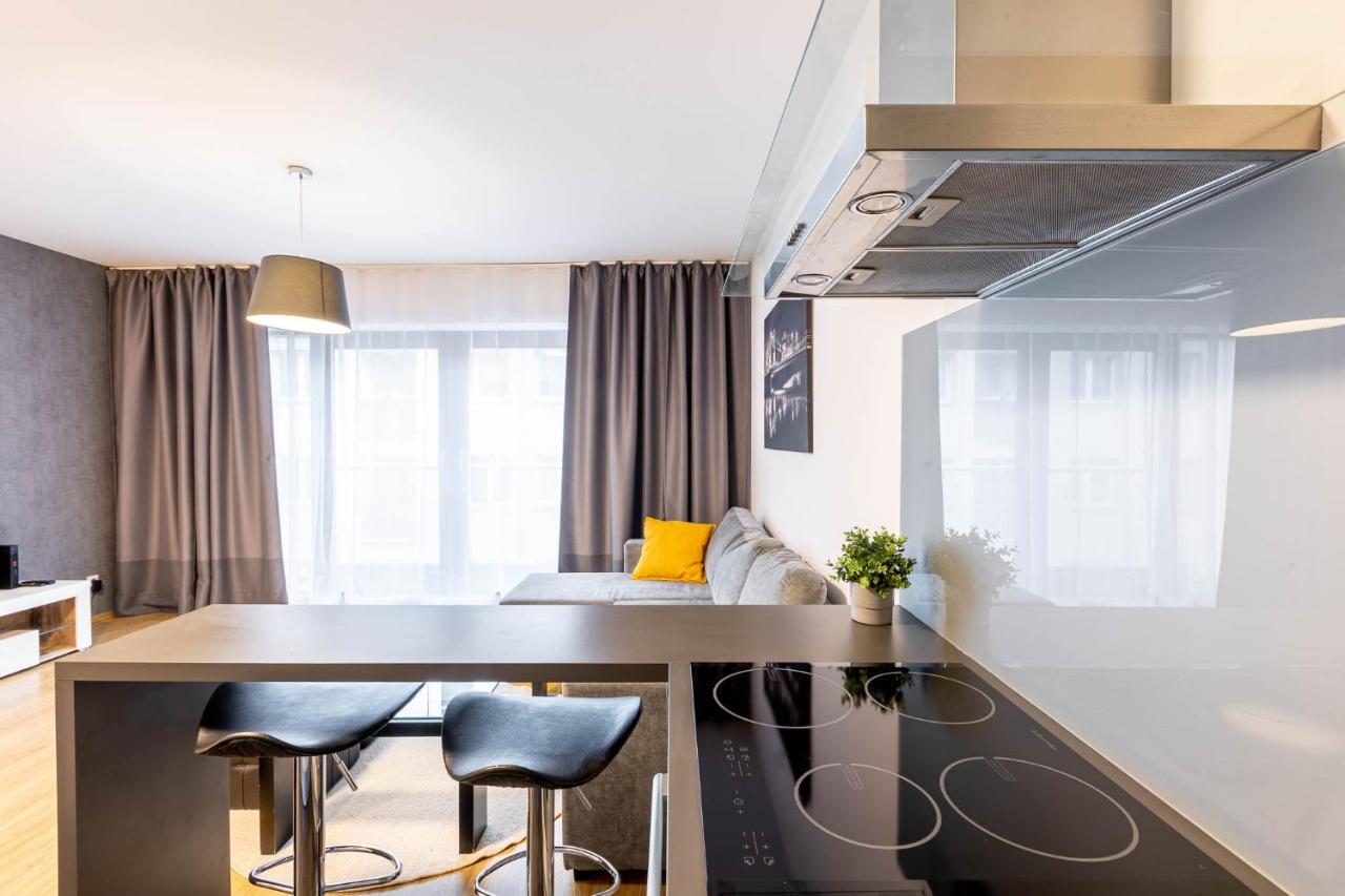 Apartament Just In Center วรอตซวาฟ ภายนอก รูปภาพ