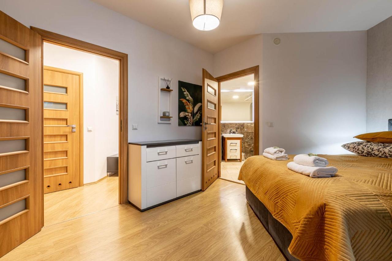 Apartament Just In Center วรอตซวาฟ ภายนอก รูปภาพ