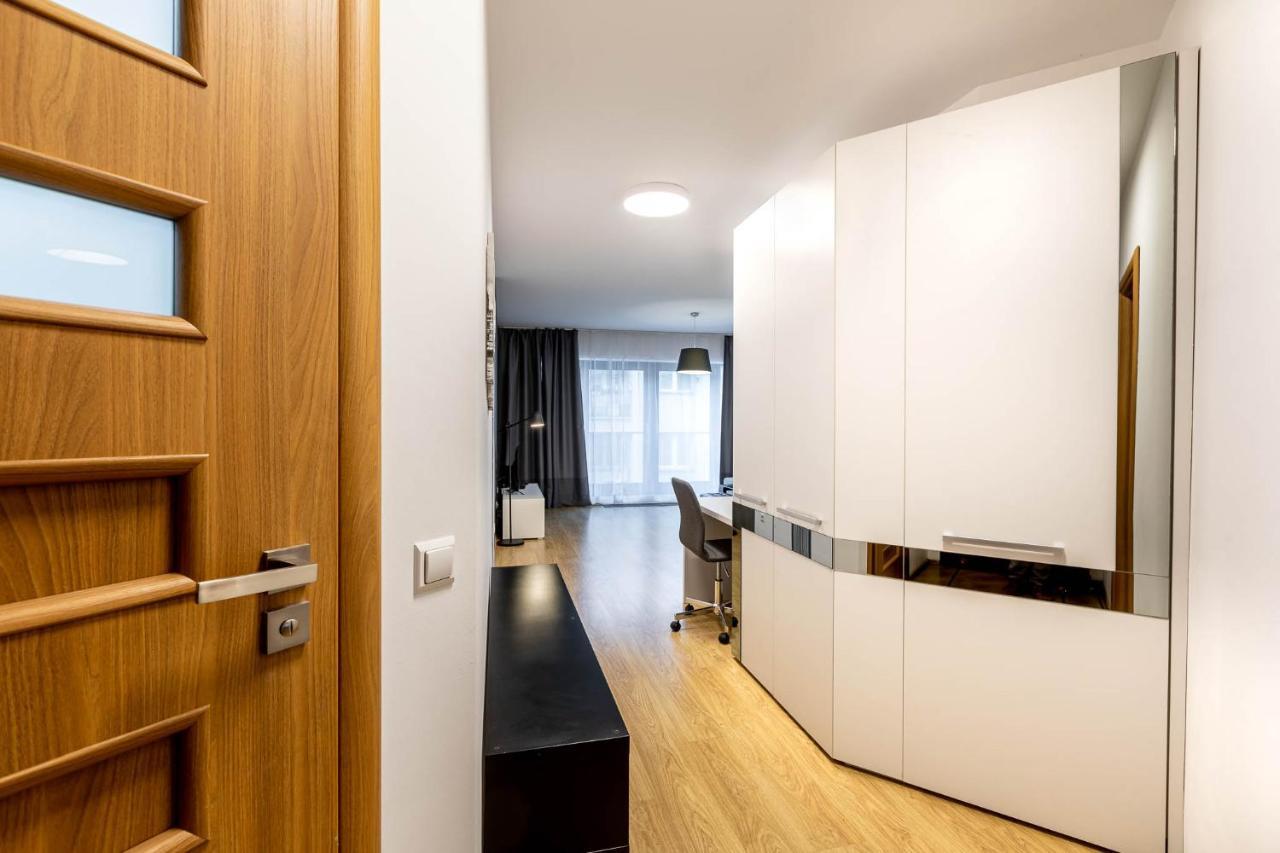 Apartament Just In Center วรอตซวาฟ ภายนอก รูปภาพ
